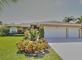 9618 SE Sharon St, Hobe Sound, FL 33455