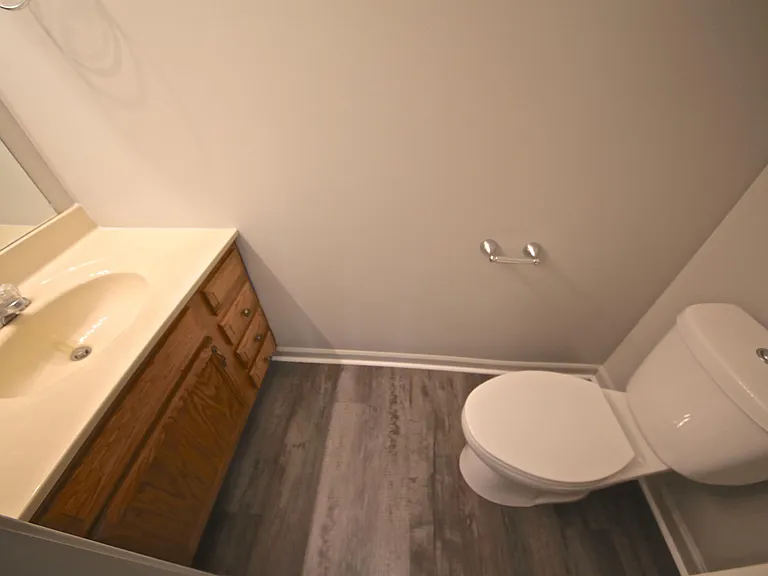 876 E Meadowlands Dr — Photo 13
