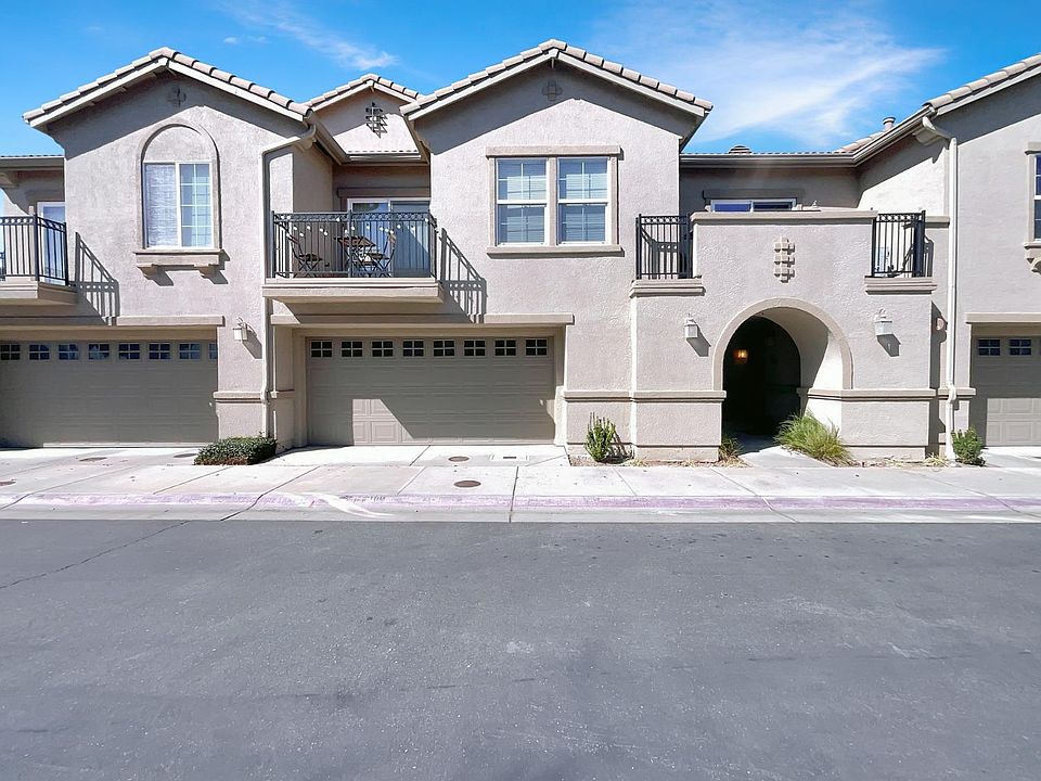 1st image of 3301 N Park Dr Unit 815