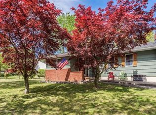12 Winchester Dr, Toms River, NJ 08753