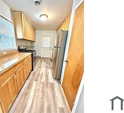 13797 Hendricks Ave — Photo 4