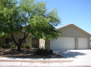 6952 W Somerton Dr, Tucson, AZ 85743