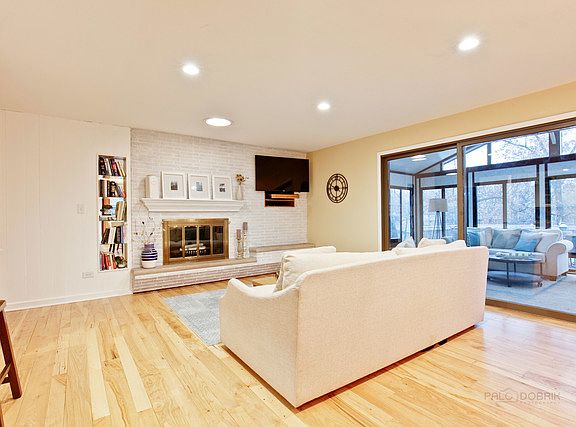 5th image of 586 Killarney Pass Cir