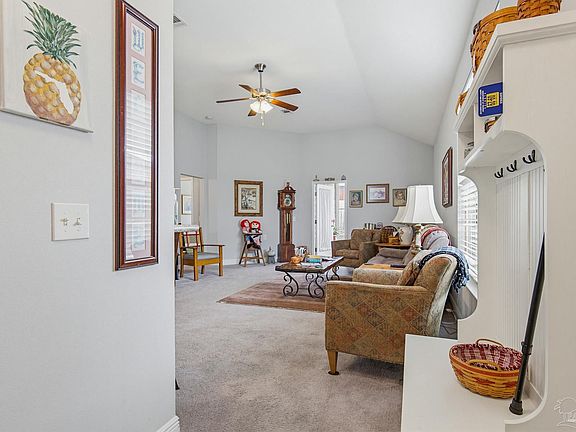 4th image of 5610 Vendome Ct