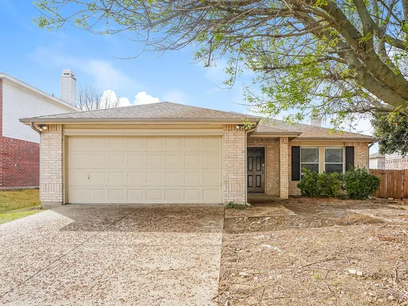 541 Magdalen Ave, Crowley, TX 76036