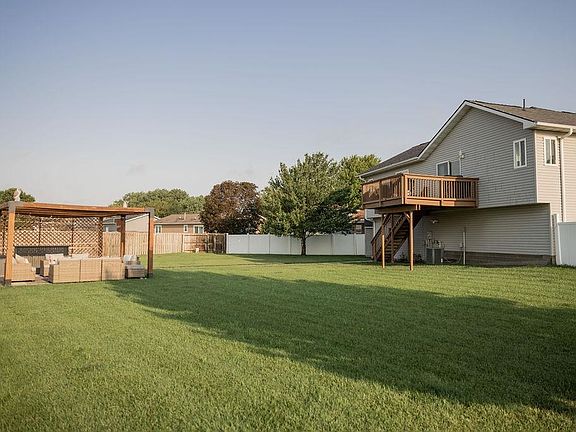 5th image of 2 Willow Ln