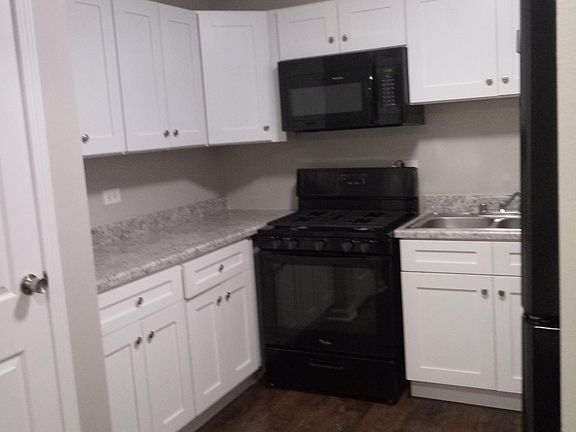 2nd image of 16W671 Mockingbird Ln APT 107