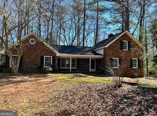 9 Heritage Trce, Newnan, GA 30263