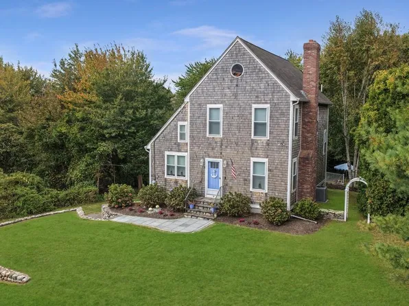 34 Clifford Dr, Westerly, RI 02891