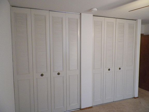 3rd image of 612 15th Pl #17451722