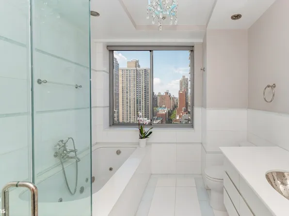 401 East 84th Street image 19 of 22