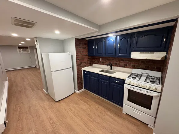 88 W 24th St #21E, Bayonne, NJ 07002
