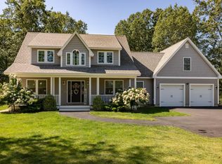 31 Shakespeare Rd, Rochester, NH 03839