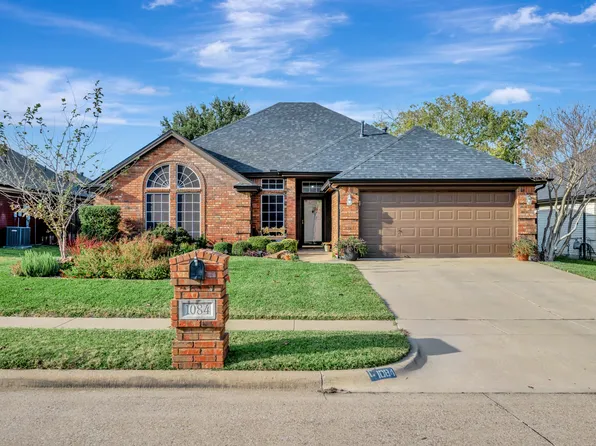 1084 Westgrove Dr, Saginaw, TX 76179