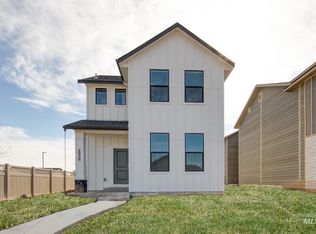 2936 N Eagle Meadow Ave, Kuna, ID 83634