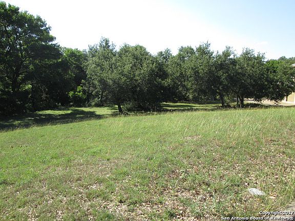 3rd image of 60 Eton Green Cir