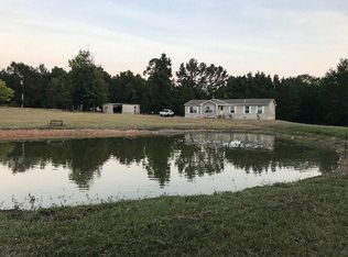 442 Private Road 6101, Palestine, TX 75801