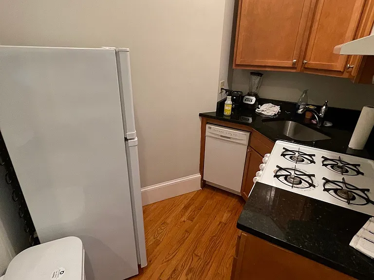 38 Hemenway St #26 — Photo 28