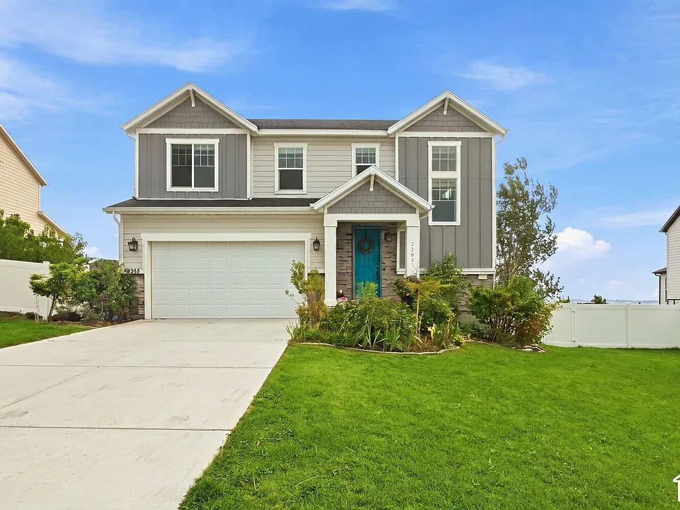 2282 N Elderberry Dr