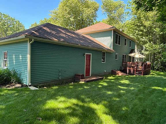 2nd image of 130 Pineloch Drive