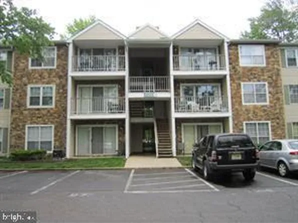 29 Aspen Ct, Hamilton, NJ 08619