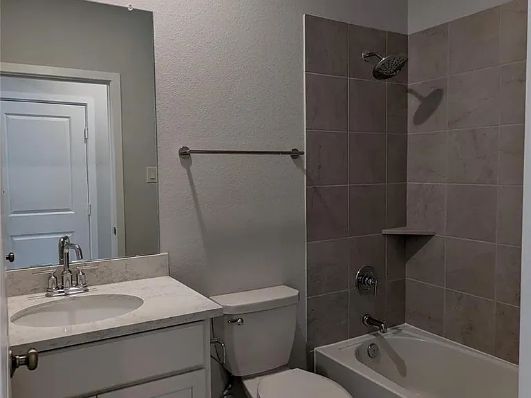 18606 Albany Bay Ln — Photo 34