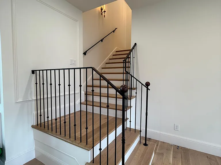 110 Lynnwood Blvd — Photo 8