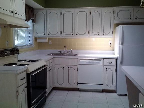 5th image of 235 W Saint Anthony Ln