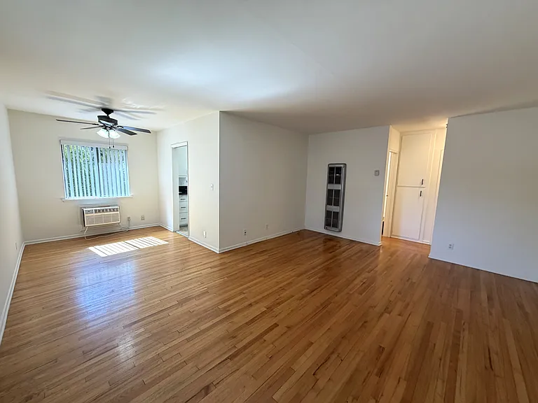 255 S Oakland Ave #2 — Photo 1