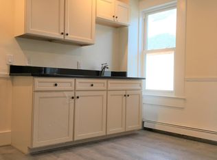 24 Walnut St APT 2F, Lowell, MA 01852