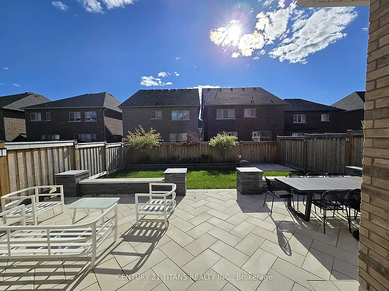 50 Stevenson Cres — Photo 5