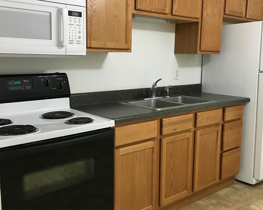 1st image of 608 Patty Dr APT C