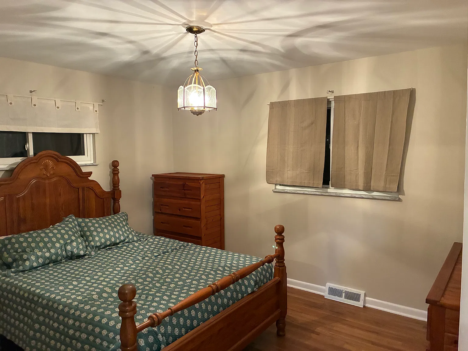 2 bed, 1612 sqft, $2,200 — Photo 1