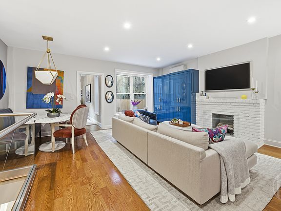 2nd image of 111 W 77th St APT 2