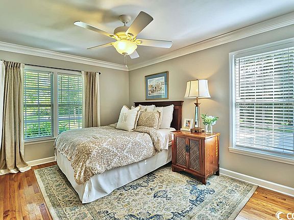 4th image of 124 Green Lake Dr.