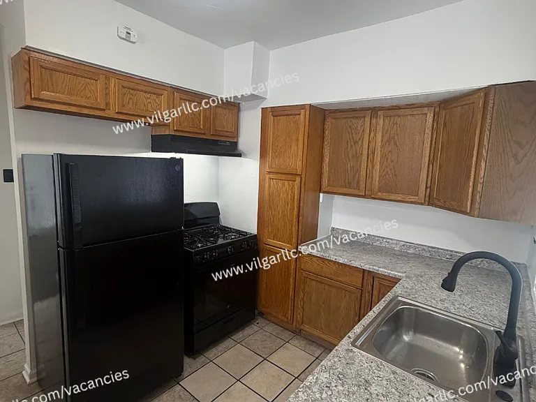 600 W 46th Ave — Photo 8