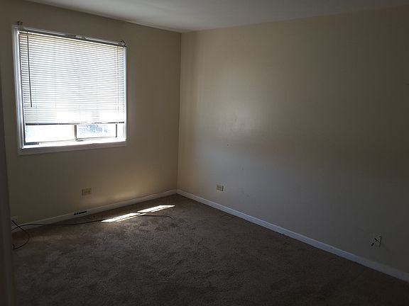 4th image of 1609 Astor St APT 2E