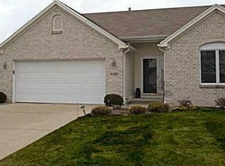4426 Clearwater Dr W, Maumee, OH 43537