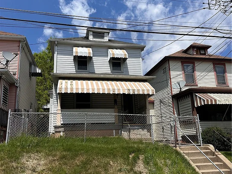 1418 Beckham St — Photo 1