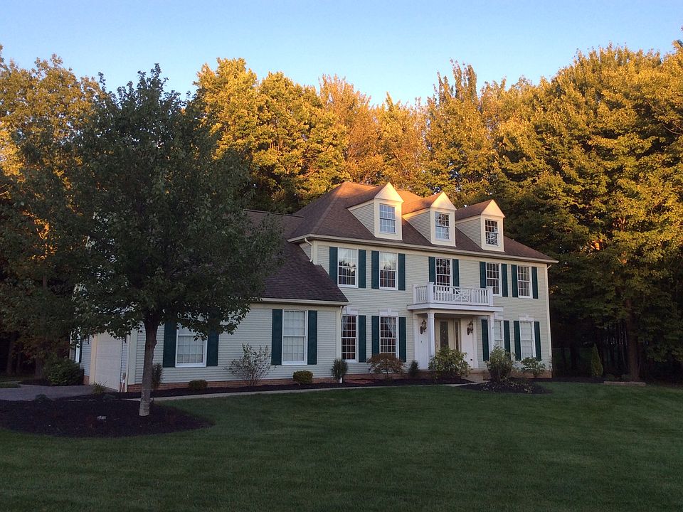 1st image of 104 Dorset Dr