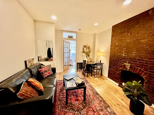 Rented by Best Apartments North Inc | media 6