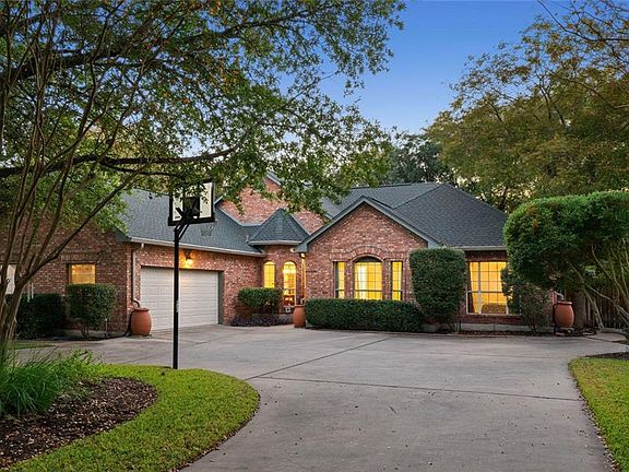 3rd image of 1708 Possum Trot St