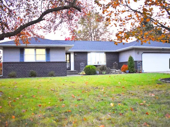 712 W Kolar Dr, La Porte, IN 46350