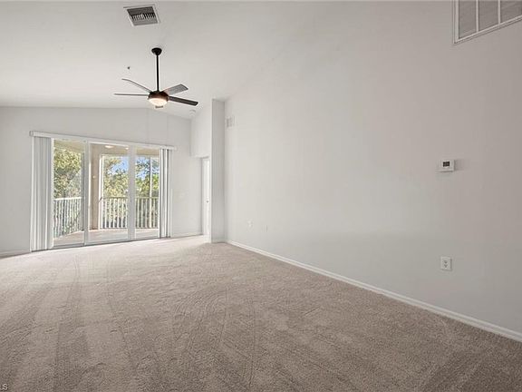 3rd image of 12120 Summergate Cir APT 201