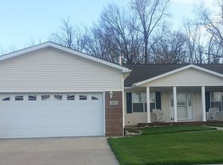 385 Franciscan Dr, Valparaiso, IN 46385