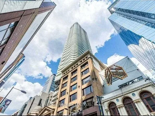 197 Yonge St #5408, Toronto, ON M5B 0C1