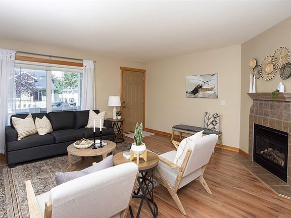 5th image of 846 Avenue F