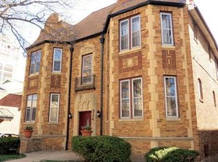 314 S Hanley Rd APT 2S, Saint Louis, MO 63105