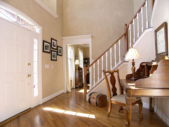 3rd image of 3893 Brigadoon Dr