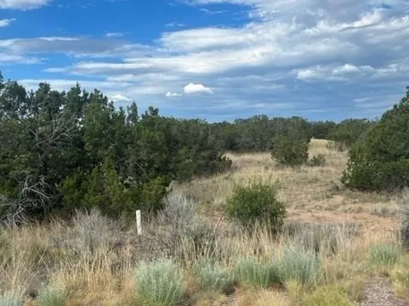 6 Windridge Cir, Santa Fe, NM 87506